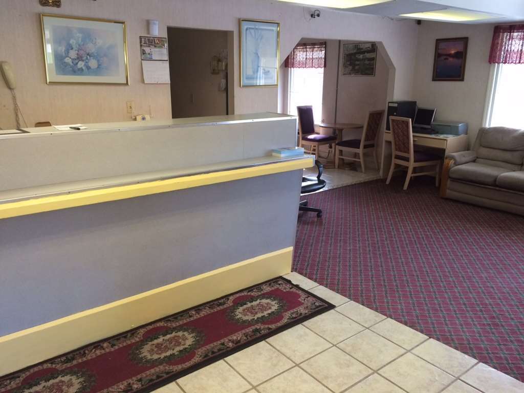 Town And Country Inn Suites Spindale Interior photo