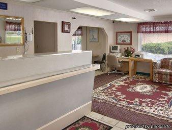 Town And Country Inn Suites Spindale Exterior photo